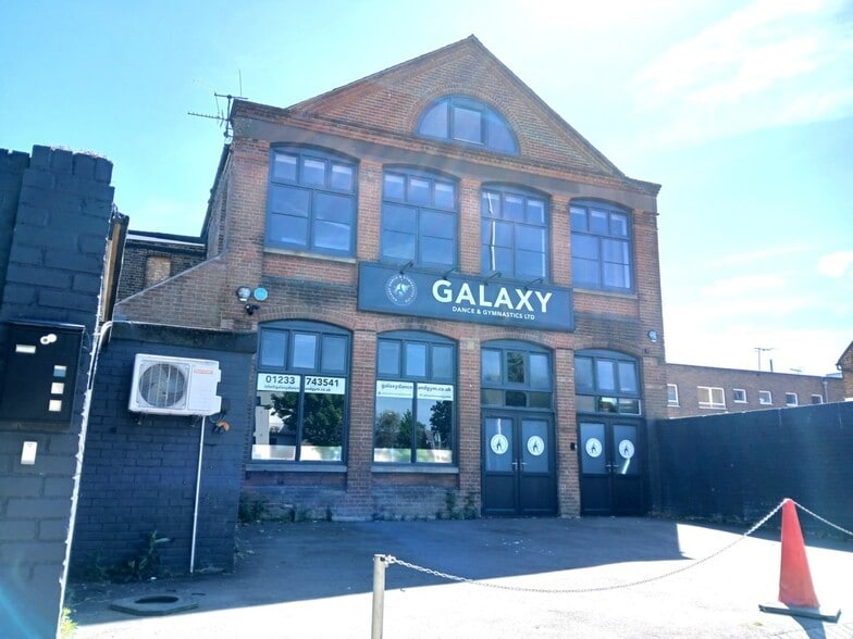 40 Park St, Ashford for sale - Building Photo - Image 2 of 3