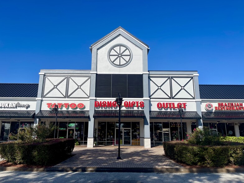 5135 International Dr, Orlando, FL for lease - Building Photo - Image 3 of 11