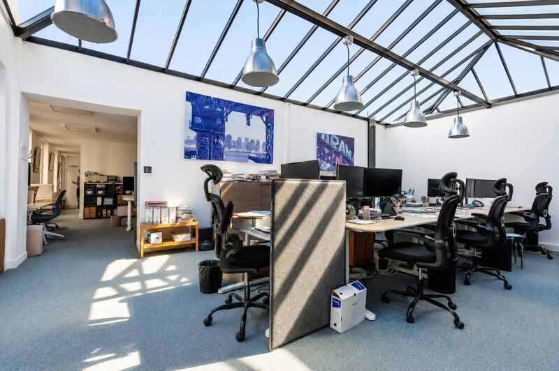 56 Rue Du Faubourg Saint-Antoine, Paris for lease - Interior Photo - Image 3 of 15