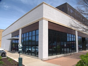 202 E Emma Ave, Springdale, AR for lease Building Photo- Image 2 of 12
