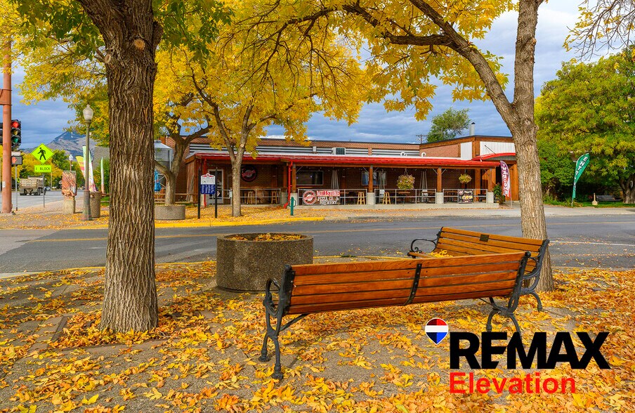 1057 Sheridan Ave, Cody, WY à vendre - Photo du bâtiment - Image 2 de 46