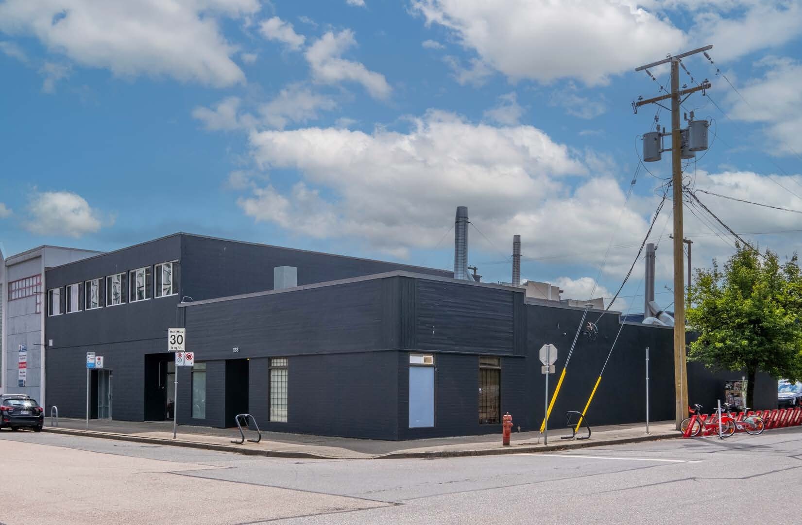 188 5th Av W, Vancouver, BC à vendre Photo du bâtiment- Image 1 de 6