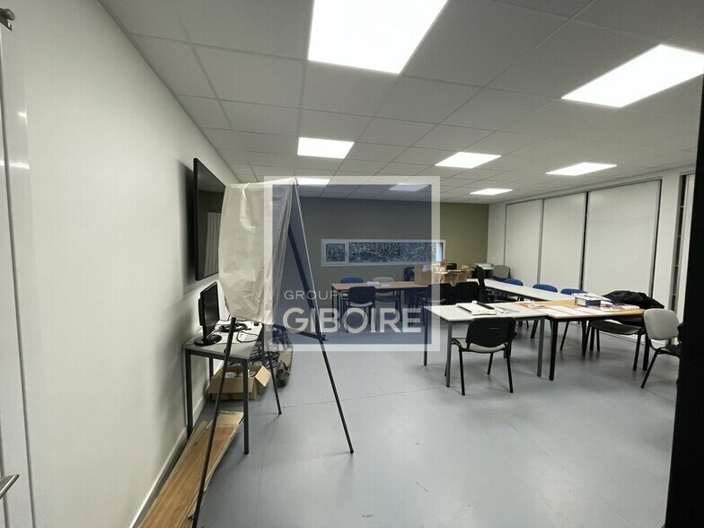 Industrial in Cesson-Sévigné for lease - Interior Photo - Image 3 of 8
