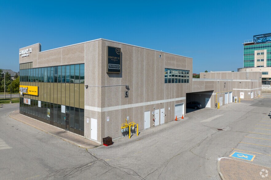 1550 16th Ave, Richmond Hill, ON à vendre - Photo du bâtiment - Image 1 de 1