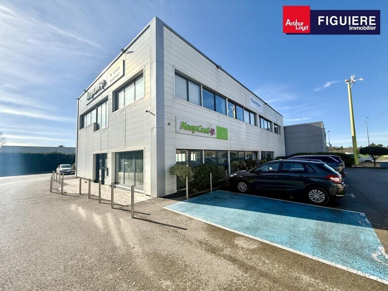 Office in Éguilles for lease - Building Photo - Image 1 of 8