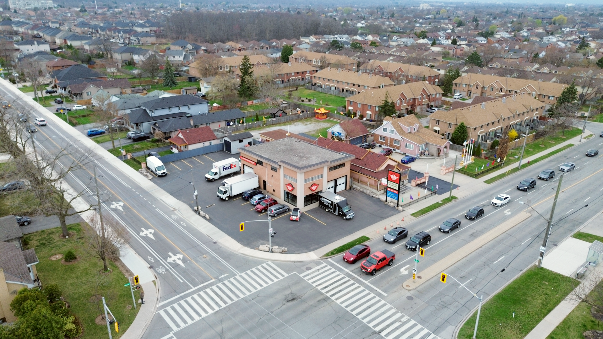 520 Barton St, Hamilton, ON à vendre Photo du bâtiment- Image 1 de 1