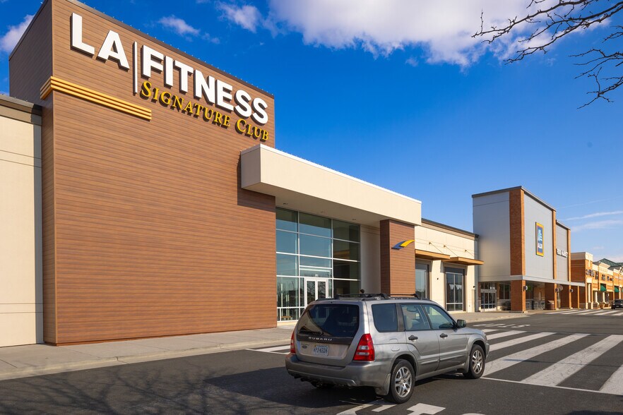 43150 Broadlands Center, Ashburn, VA for lease - Building Photo - Image 2 of 18