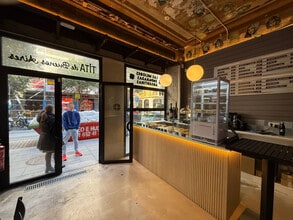 Retail in Madrid, Madrid for lease Interior Photo- Image 2 of 26