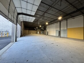 101 Colin Dr, Holbrook, NY à louer Photo intérieure- Image 1 de 22