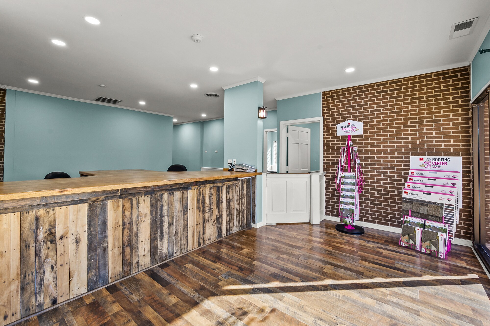 1001 S State St, Yadkinville, NC for lease Interior Photo- Image 1 of 7