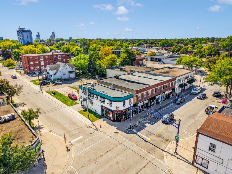 4654 Queen St, Niagara Falls, ON à vendre - Photo du bâtiment - Image 2 de 24