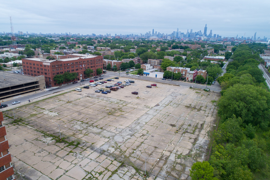 3201 W Arthington St, Chicago, IL for sale - Aerial - Image 3 of 7