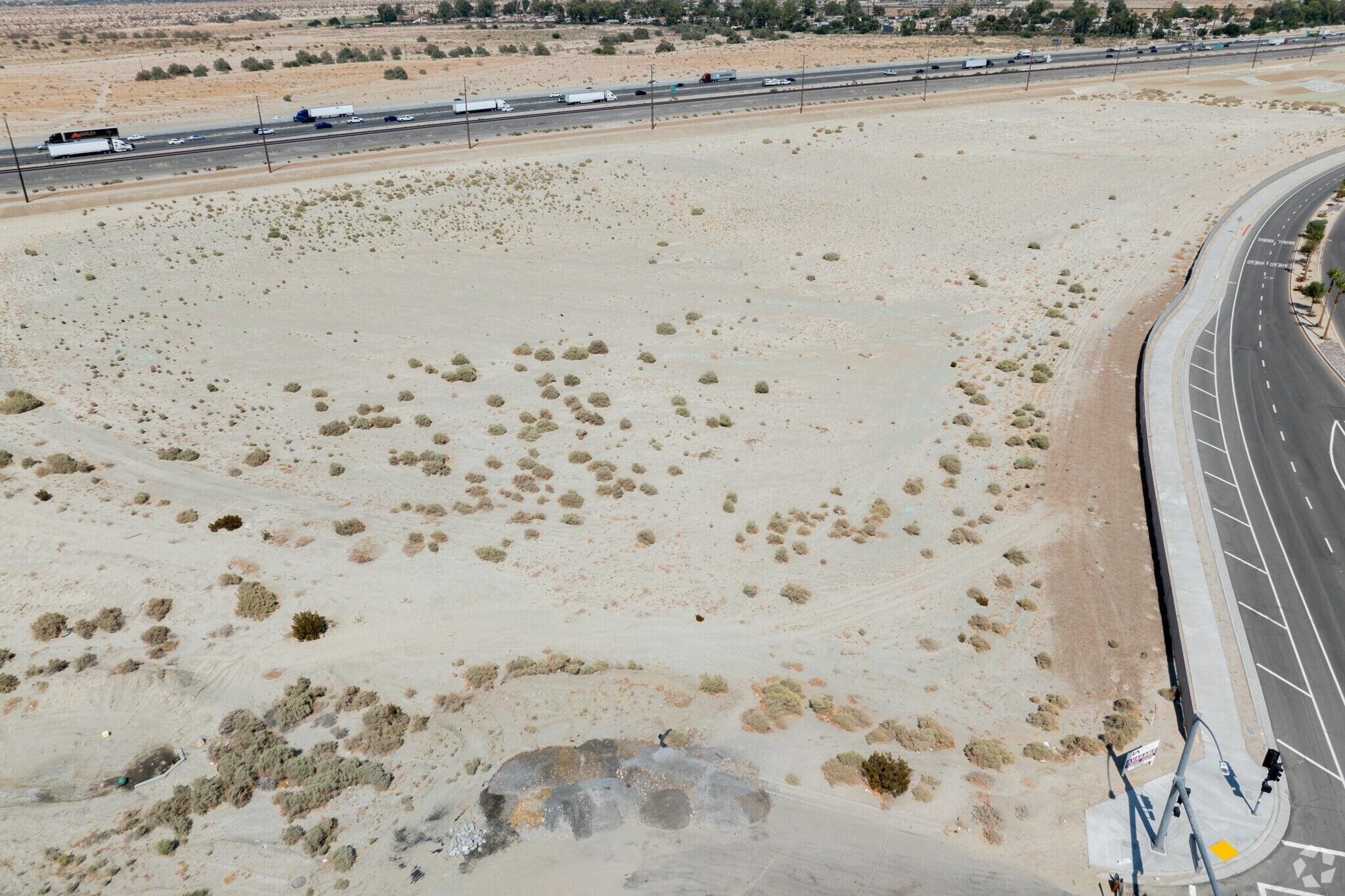 Portola & 10 Freeway, Palm Desert, CA à vendre Photo principale- Image 1 de 5