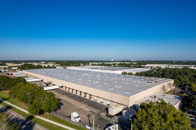 More details for 3102 Queen Palm Dr, Tampa, FL - Industrial for Lease