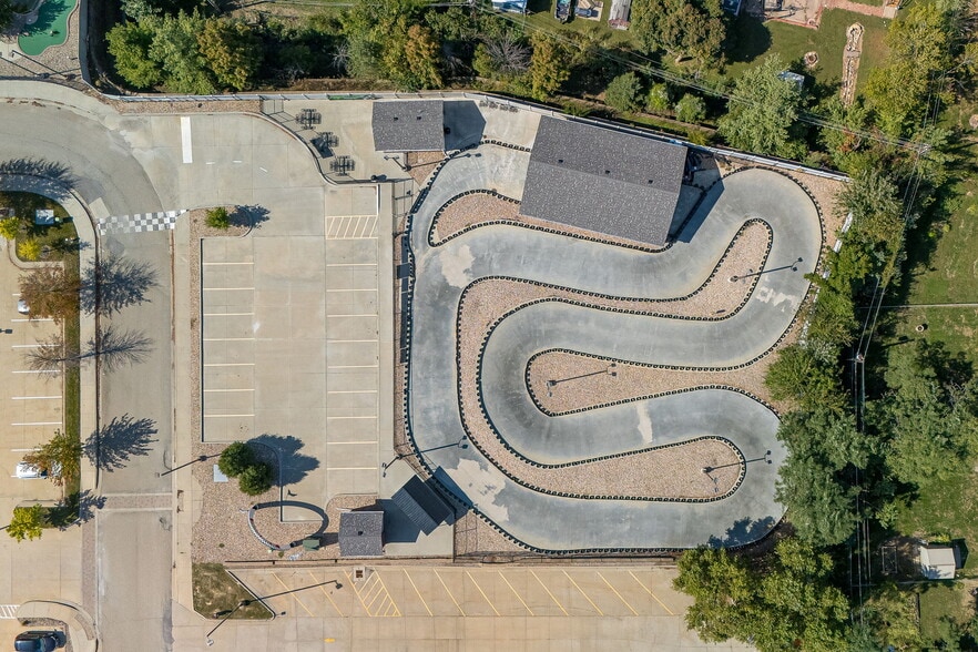 5328 N Belt Hwy, Saint Joseph, MO for sale - Primary Photo - Image 2 of 3