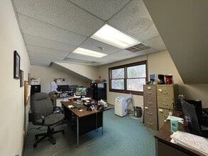 123 Oak Hill Rd, Westford, MA - AERIAL  map view