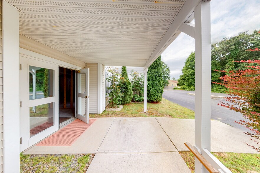 12 Washington St, Plainville, MA à louer - Autre - Image 2 de 5