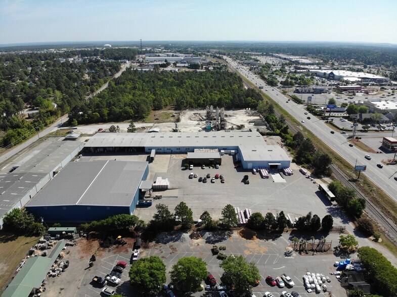 1079 Woodleys Way, Columbia, SC à louer - Photo du bâtiment - Image 2 de 22