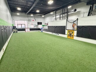 Plus de détails pour 8453 Tyco Rd, Vienna, VA - Local d'activités à louer