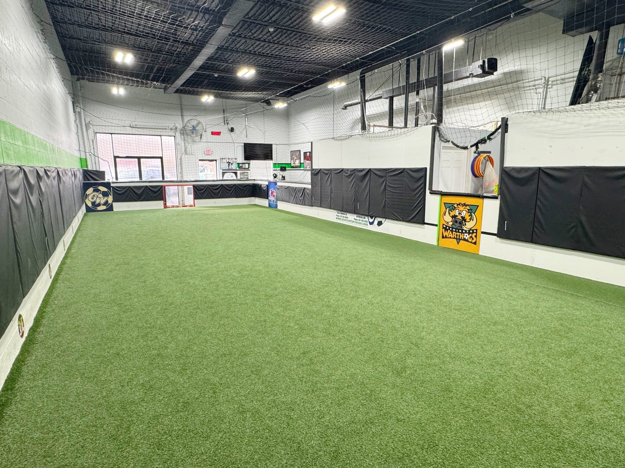 8453 Tyco Rd, Vienna, VA for lease Primary Photo- Image 1 of 8