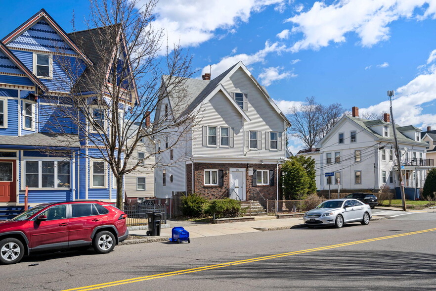 290 Ferry St, Malden, MA for sale - Primary Photo - Image 1 of 1