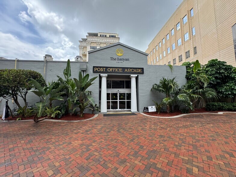 1520 Broadway, Fort Myers, FL à louer - Photo du bâtiment - Image 2 de 5