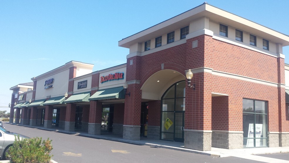 2707 W Broadway Ave, Moses Lake, WA à louer - Photo du bâtiment - Image 2 de 11