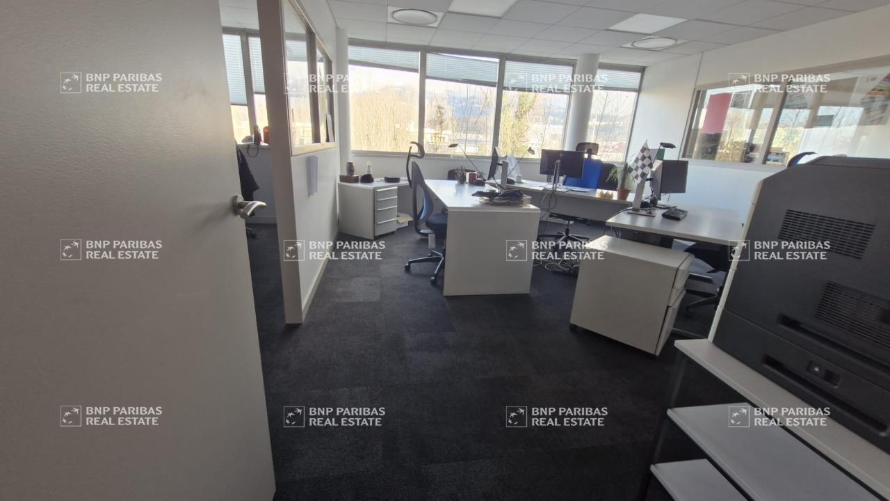 Office in La Motte-Servolex for sale Interior Photo- Image 1 of 17