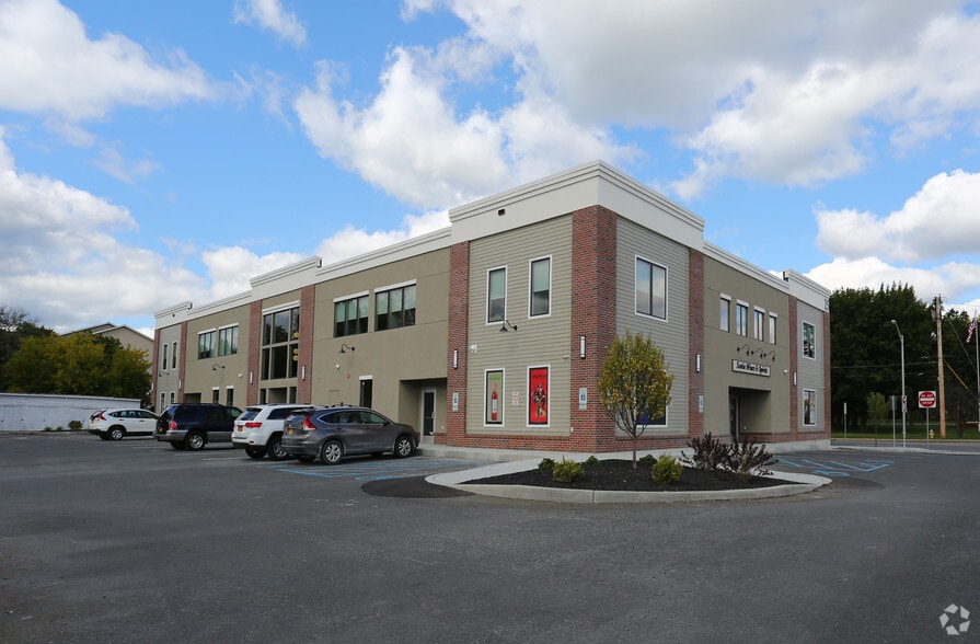 25 Mohawk Ave, Scotia, NY à louer - Photo du bâtiment - Image 2 de 13