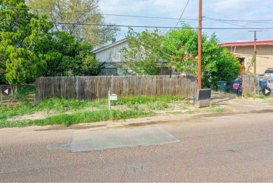 2704 Guadalupe St, Laredo, TX for sale - Primary Photo - Image 1 of 14