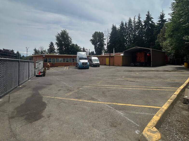 8425 1st Ave S, Seattle, WA à louer - Photo du bâtiment - Image 2 de 4