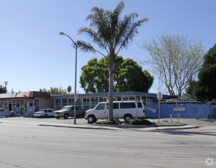 3700 Portola Dr, Santa Cruz, CA à vendre - Photo principale - Image 1 de 7