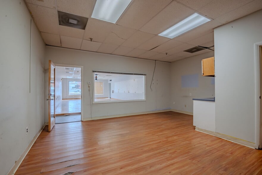807 Churchmans Road Ext, New Castle, DE for lease - Interior Photo - Image 2 of 14