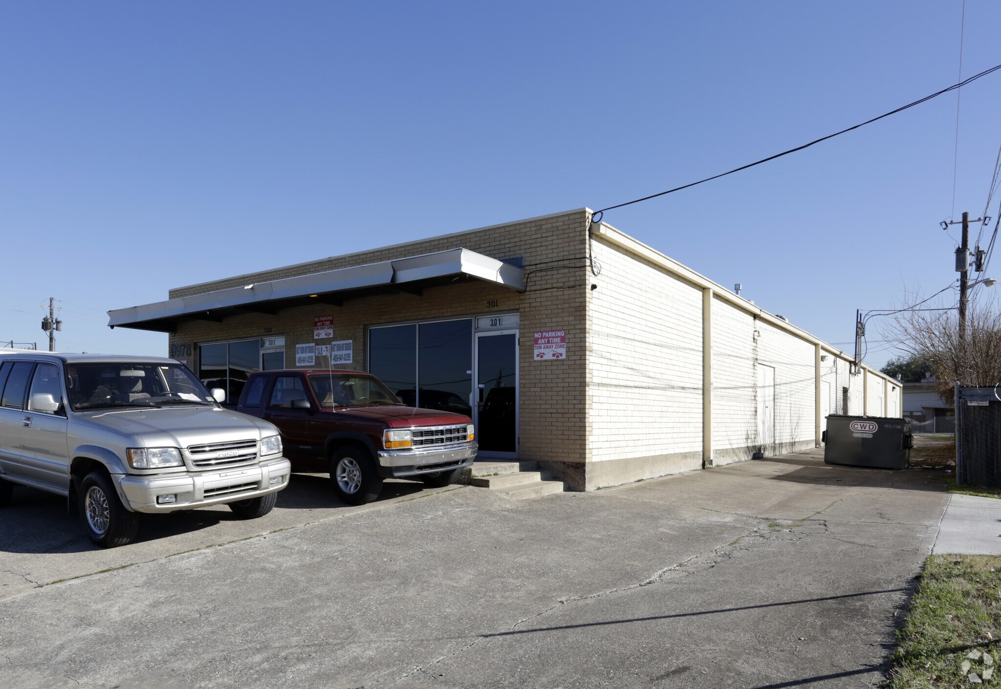 9978 Monroe Dr, Dallas, TX for lease Building Photo- Image 1 of 3