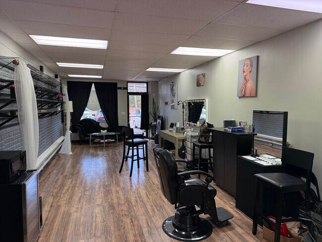 More details for 1376-1418 Hopmeadow St, Simsbury, CT - Retail for Lease