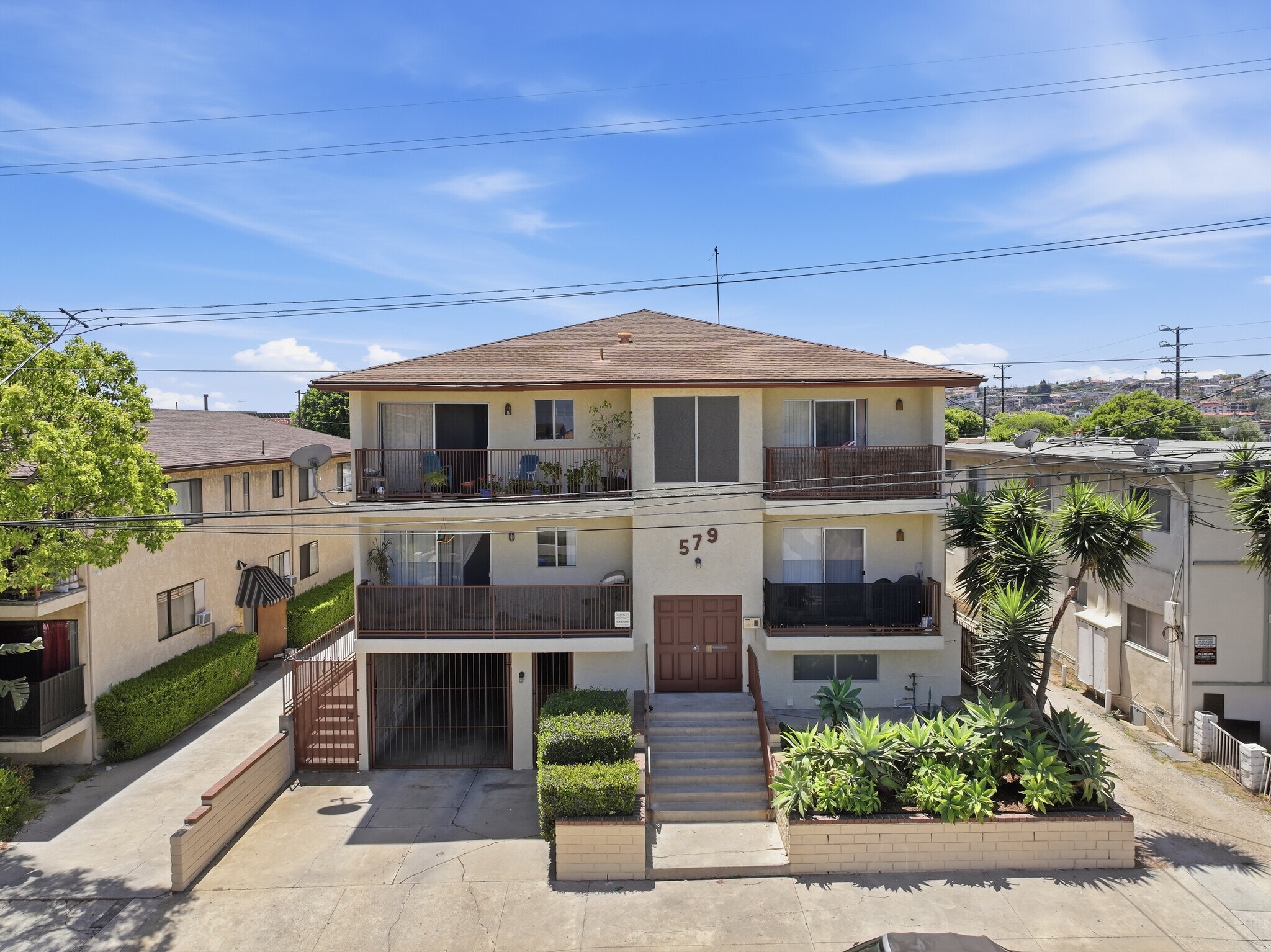 579 W 14th St, San Pedro, CA à vendre Photo du bâtiment- Image 1 de 12