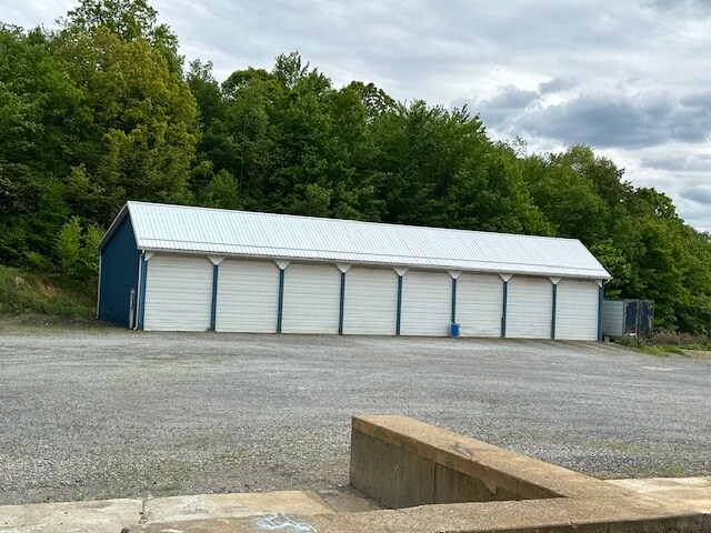 970 Mercer Rd, Franklin, PA for lease Building Photo- Image 1 of 1