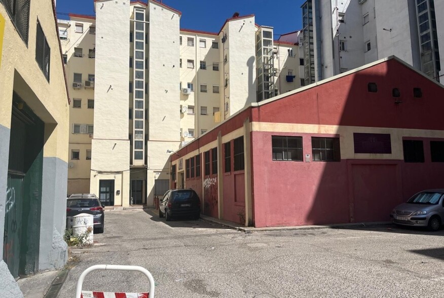 Industrial in Madrid, Madrid for sale - Building Photo - Image 2 of 11