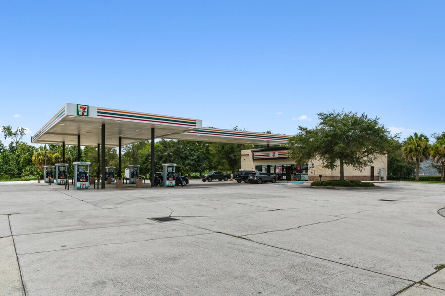 1818 Longwood Lake Mary Rd, Longwood, FL à vendre - Photo du bâtiment - Image 2 de 12