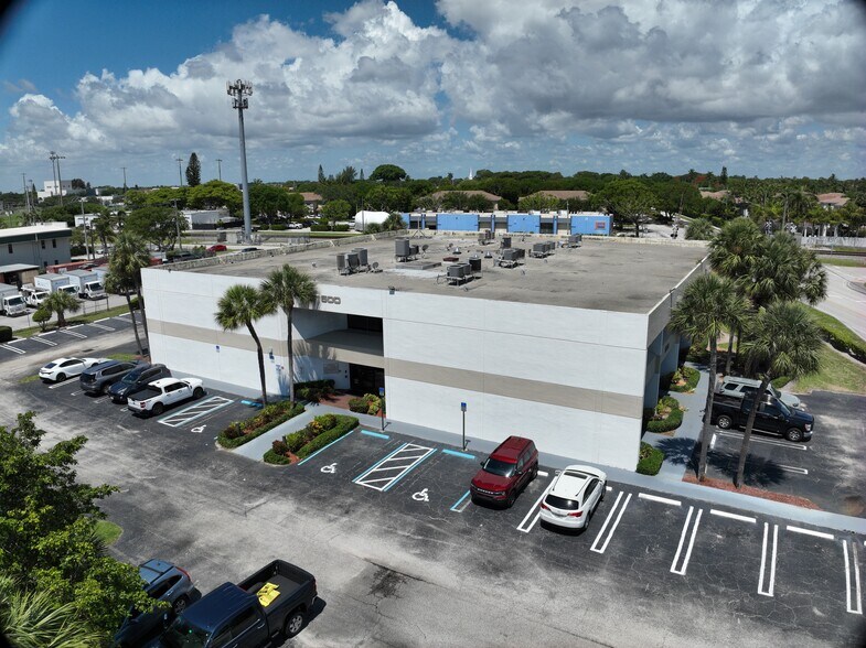500 Gulfstream Blvd, Delray Beach, FL à louer - Communauté Matterport - Image 2 de 9