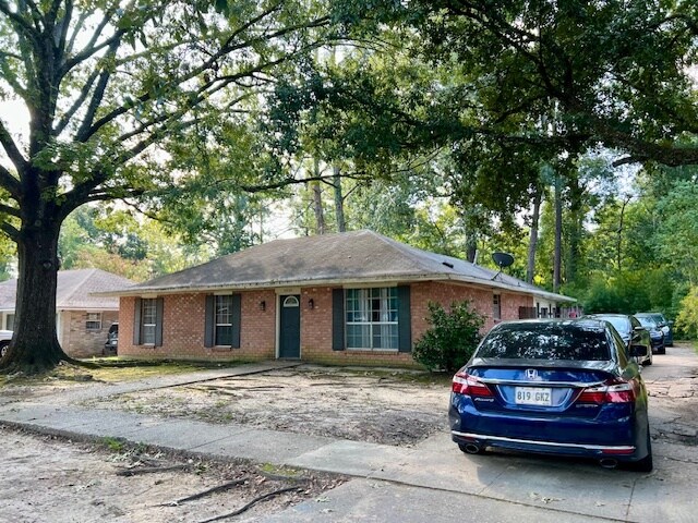 13338 E Shamrock Ave, Baton Rouge, LA à vendre - Photo principale - Image 1 de 1