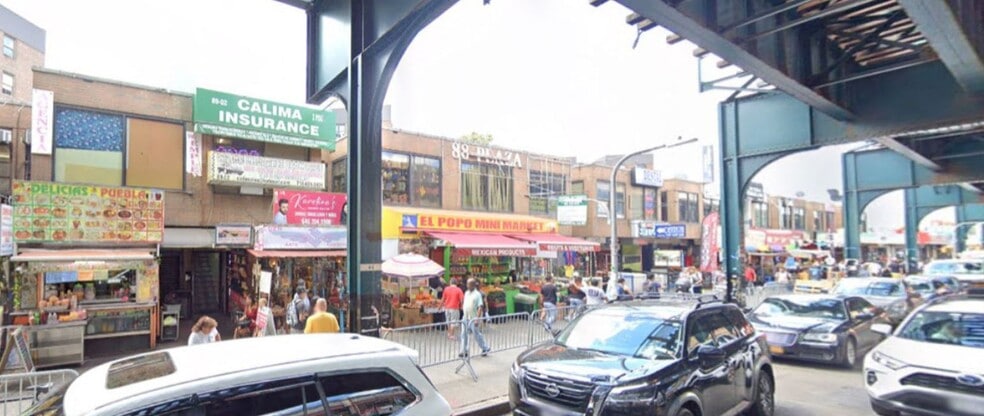 8822 Roosevelt Ave Retail Medical Office portfolio of 1 properties for sale on LoopNet.ca - Building Photo - Image 2 of 11