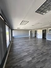 650-660 E Manchester Blvd, Inglewood, CA for lease Interior Photo- Image 2 of 15