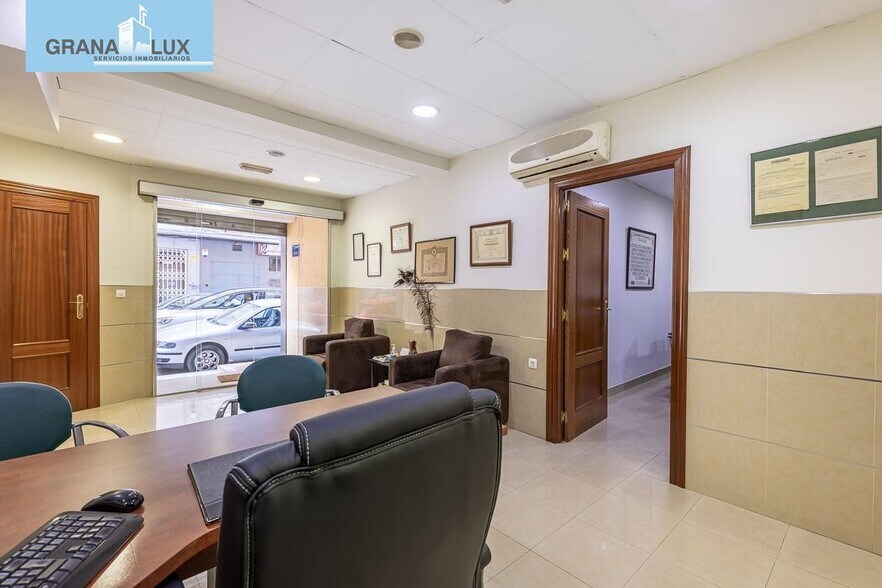 Office in Granada, Granada for sale - Interior Photo - Image 3 of 20