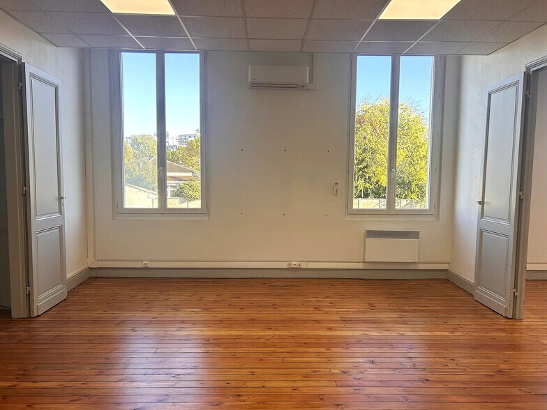 388 Boulevard Jean-Jacques Bosc, Bègles à louer - Photo du bâtiment - Image 3 de 11