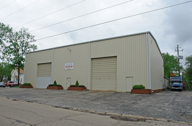Plus de détails pour 520 Frederick St & 1231 Lincoln Ave – à vendre, Waukesha, WI