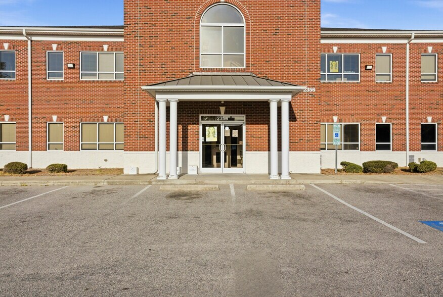 2356 John Smith Rd, Fayetteville, NC à louer - Photo du bâtiment - Image 2 de 36