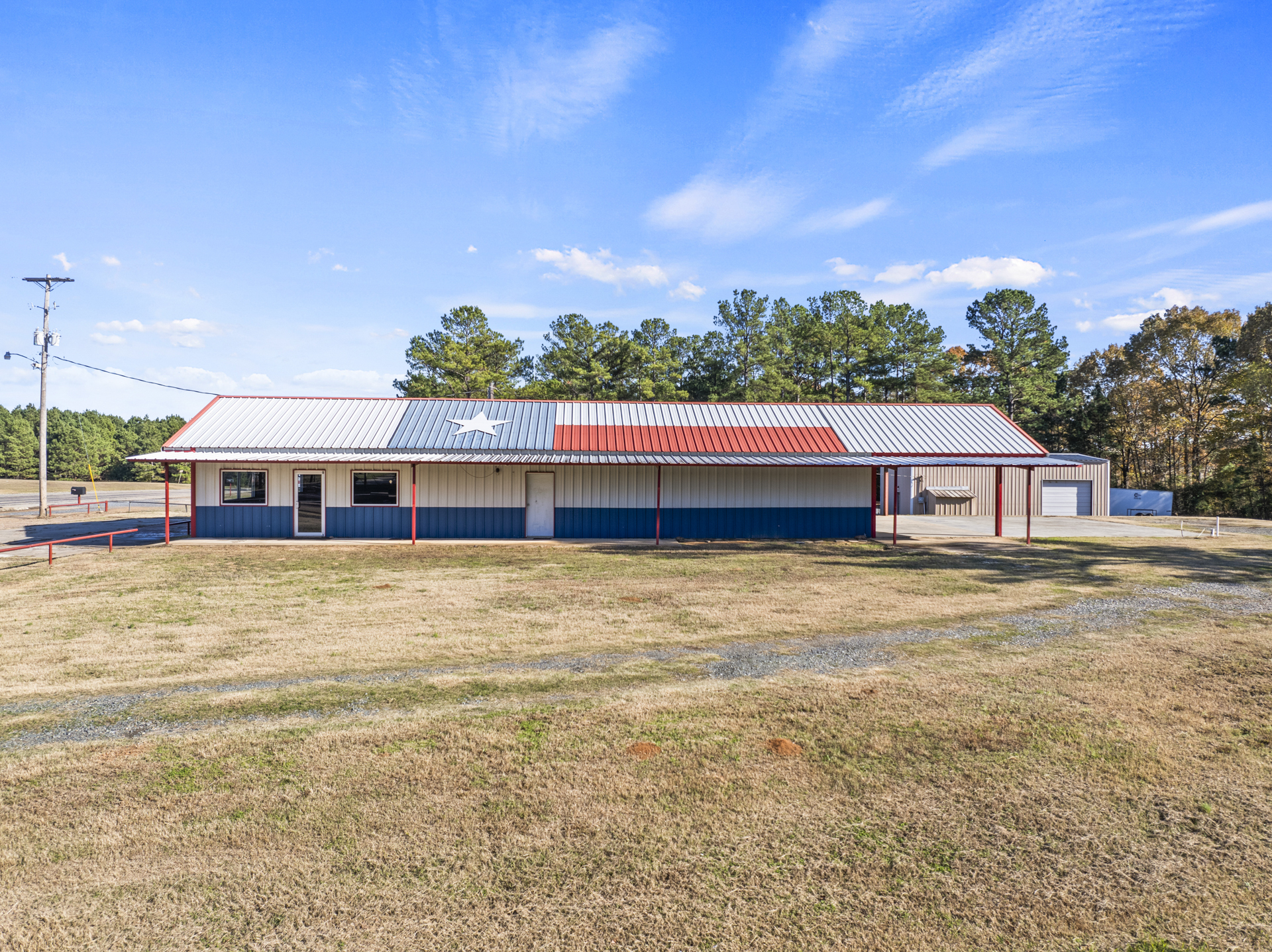 802 E Main St, Omaha, TX for sale Primary Photo- Image 1 of 17