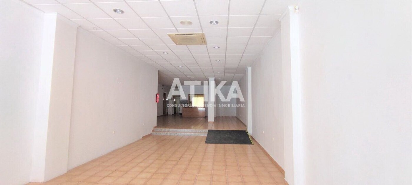 Retail in Ontinyent, Valencia for sale Interior Photo- Image 1 of 17