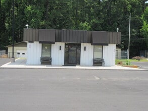 2111 S Horner Blvd, Sanford, NC for lease Interior Photo- Image 1 of 10